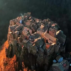 3000 жылдан бери абада асылып турган Кальката шаарынын сырлары