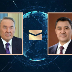 Назарбаев кыргызстандыктарды Орозо айт жана Нооруз майрамдары менен куттуктады