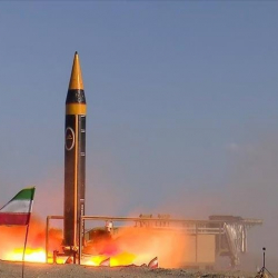 Аналитик Ларри Джонсон: АКШ да, Израиль да эми Ирандын ракеталарын атып түшүрө албайт