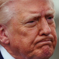 Трамп Ирандын электр станцияларына аскердик операцияны кийинкиге калтырды