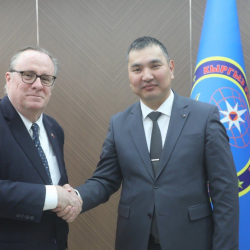 Глава МЧС и Посол Франции обсудили развитие сотрудничества в сфере гражданской защиты