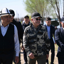 Касымалиев балык уулоо сезонунун ачылышында Айтматов менен Хемингуэйдин чыгармаларын эске салды