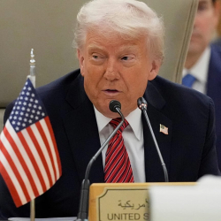 Трамп не исключил попытку взять под контроль иранский остров Харк