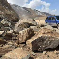 Нарын–Орук-Там жолунда таш кулады