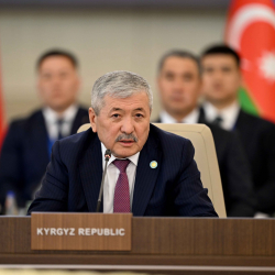 Касымалиев: Учурдагы аймактык жана глобалдык чакырыктар бизден тилектештикти гана эмес, макулдашылган кадамдарды талап кылууда