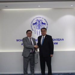 Айбек Молдогазиев Монголиянын Улуттук Соода-өнөр жай палатасынын Президенти менен жолугушту