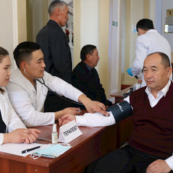 Бишкекте Бүткүл дүйнөлүк ден соолук күнүнө карата акысыз медициналык кароо өтөт