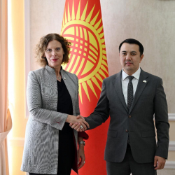 Марлен Маматалиев БУУнун Кыргызстандагы туруктуу координатору Антье Гравени кабыл алды