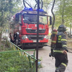 Бишкекте көп кабаттуу үйдөн өрт чыкты