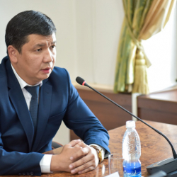 Бишкек шаарынын мэри канча айлык алаарын айтты