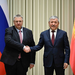 Адылбек Касымалиевдин РФнын Өкмөтүнүн төрагасынын орун басары Алексей Оверчук менен сүйлөшүүлөрү болду