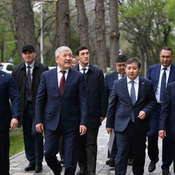 Председатель Кабинета Министров Адылбек Касымалиев ознакомился с деятельностью ОАО «Кыргызалтын»