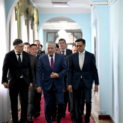 Адылбек Касымалиев Туризмди өнүктүрүү мамлекеттик агенттигинин жамаатына жаңы директорду тааныштырды