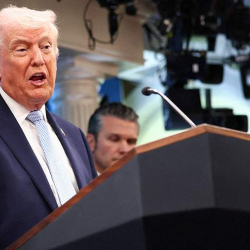 Трамп Иранды Ормуз кысыгынан өткөн кемелер үчүн акы албоого чакырды