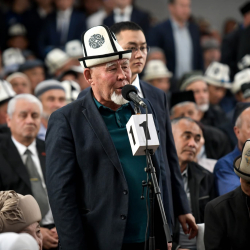 Садыр Жапаров ответил на вопросы жителей Араванского района Ошской области