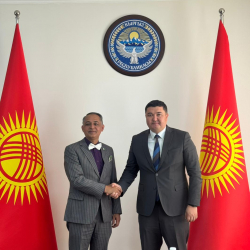 Состоялась встреча Директора Консульского департамента Сейтека Жумакадыр уулу с Послом Пакистана Алтамашем Визиром Ханом