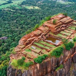 Жунгли токоюнун арасындагы байыркы сырдуу чеп