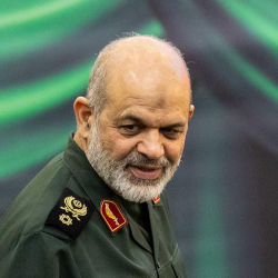 Ирандагы “көлөкөдөгү генерал”: Ахмед Вахиди өлкөнүн чыныгы жетекчисиби?