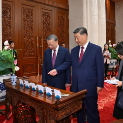 Лидеры Китая и Вьетнама провели всесторонние и углубленные переговоры, достигнув многих новых договоренностей