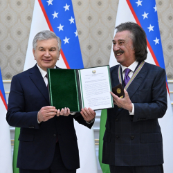 Борбор Азияга таанымал Фаррух Закировдун 80 жылдык мааракесине арналган салтанаттуу иш-чара өттү