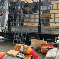 ГКНБ: В Таласе пресечен факт незаконного ввоза запрещённых товаров на сумму более 10 миллионов сом