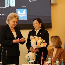 Депутаттар Айтиев жана Сатиева КМШ ПААнын туруктуу комиссияларынын төрагаларынын орун басарлары болуп шайланышты