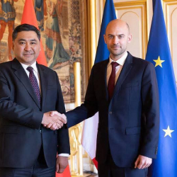 Кыргызстан и Франция договорились о создании культурных центров