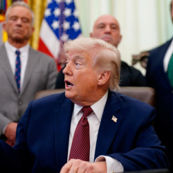 Трамп  пригрозил ударами по электростанциям и мостам, если Тегеран не примет сделку