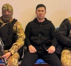 Элдар Жакыпбековдун камактагы мөөнөтү узартылды