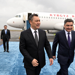 Президент Садыр Жапаров с рабочим визитом прибыл в Астану