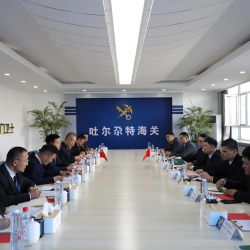 Кыргыз-кытай чек арасында өткөрүү жөндөмдүүлүгүн жогорулатуу боюнча чаралар талкууланды