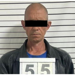 Чүйдө шеригин бычактоого шектелген жаран кармалды