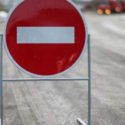 Временное перекрытие улицы Фрунзе в Бишкеке из-за дорожных работ