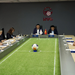 КФБнын аткаруучу комитетинин жаңы курамы алгачкы жыйынын өткөрдү