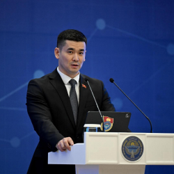 Болот Ибрагимов мамлекеттик статистика органдарынын 100 жылдыгына арналган иш-чарага катышты