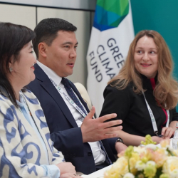 Акыл Токтобаев в Астане обсудил расширение прямого доступа Кыргызстана к ресурсам ЗКФ