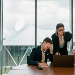 20-майдан тарта 8 миң кызматкер кыскартылат