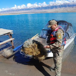 Ысык-Көлдө 1700 метр мыйзамсыз синтетикалык тор чыгарылды