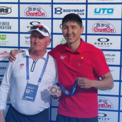 Кыргызстандык спортчу Эрлан Султангазиев Азия чемпионатында күмүш медаль утту