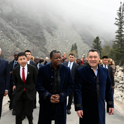 Садыр Жапаров жана Того Министрлер кеңешинин Төрагасы “Ала-Арча” паркындагы этномаданий программага катышты