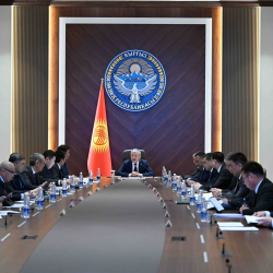 Адылбек Касымалиев провел заседание Координационного Совета по макроэкономической и инвестиционной политике