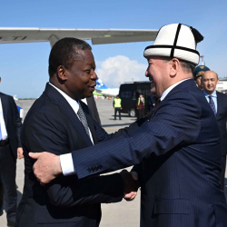 Того Министрлер Кеңешинин Төрагасы Кыргызстанга расмий иш сапары менен келди