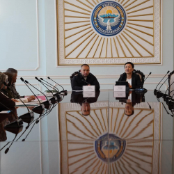 Орусияда жаза өтөп жаткан кыргызстандыктарды экстрадициялоо маселеси талкууланды