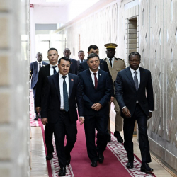 Марлен Маматалиев Тогонун Министрлер кеңешинин Төрагасы менен жолугушту