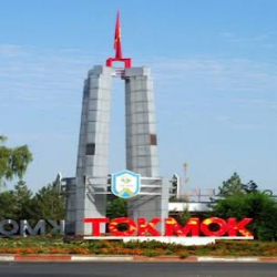 Чүй облустук администрациясын жана айрым ЖОЖдорду Токмокко көчүрүү сунушталды