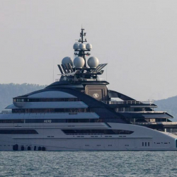 Орусиялык миллиардердин 500 миллион долларлык яхтасы Ормуз кысыгынан өттү