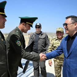Президент ознакомился с проектом международного торгово-экономического парка «Достук» в Баткенской области