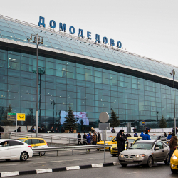 В аэропортах Внуково и Домодедово ограничили движение самолетов