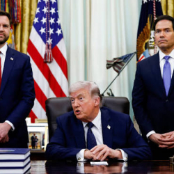 Трамп өзүнүн өлүмү болгон учурда Вэнске арналган жашыруун кат калтырды