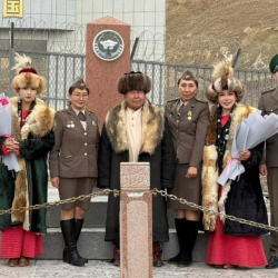 ВИДЕО - Кытайдан аттанган кыргыздын кыйын кыздары Кыргызстанга  келди